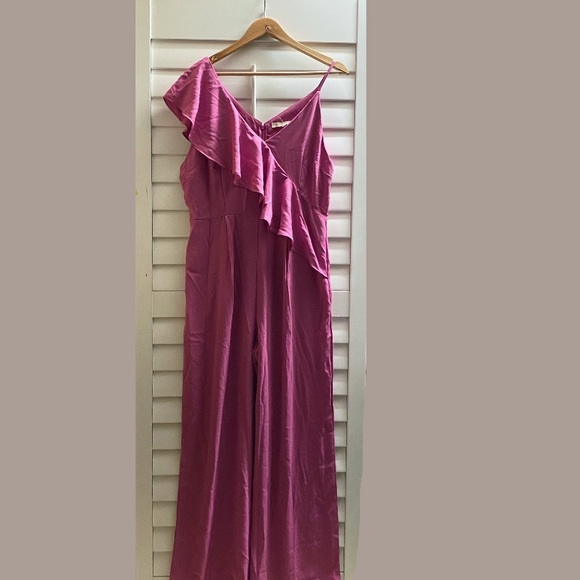 NWT see the shades ruffle palazzo jumpsuit - Picture 2 of 5